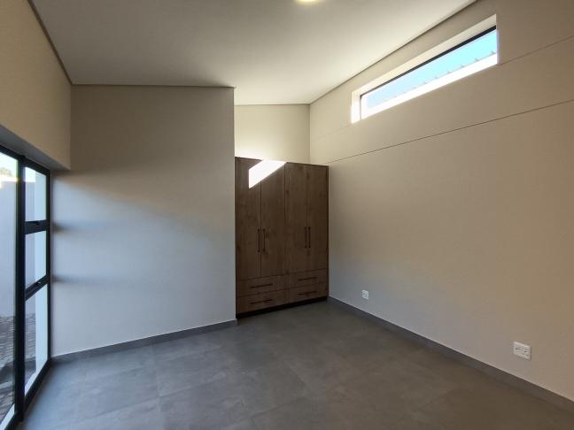 4 Bedroom Property for Sale in Hartenbos Heuwels Western Cape